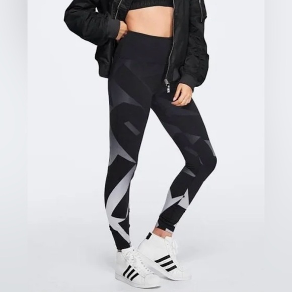 Pink Victoria's Secret Ultimate Legging Tights Pants High Waist Logo Slim Fit M - Picture 4 of 12